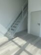 Neubau Hallen- u. Bürofläche im Bocholter Industriegebiet zu vermieten (Halle 3) - Treppenaufgang